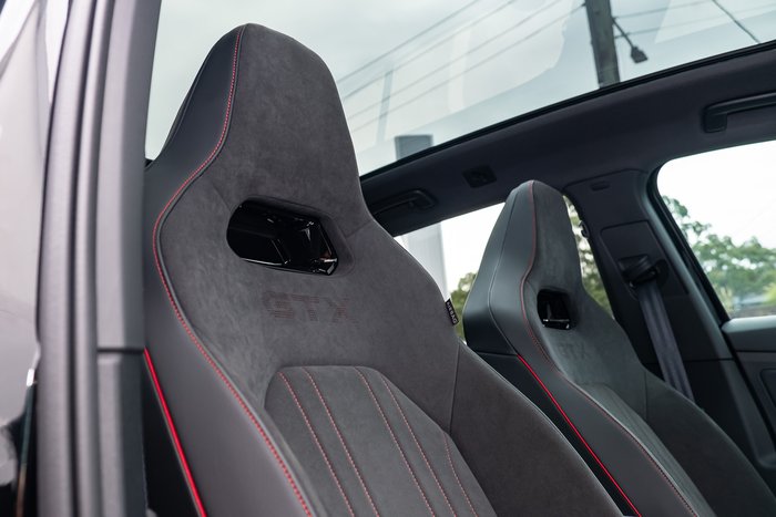 2025 Volkswagen ID.4 GTX