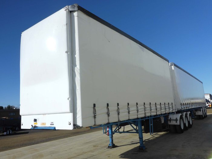 2007 CIMC 34 Pallet Curtainsider B Double Set
