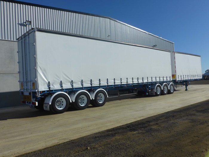 2007 CIMC 34 Pallet Curtainsider B Double Set