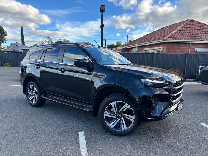 2025 Isuzu MU-X