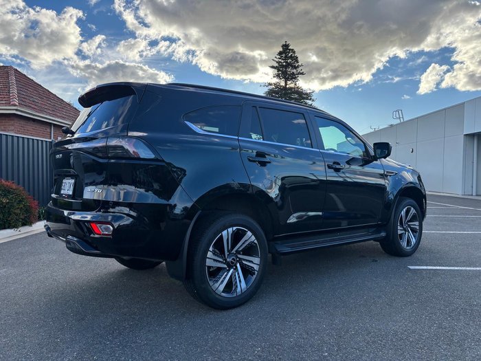 2025 Isuzu MU-X LS-T MY25.5 4X4 Dual Range Basalt Black