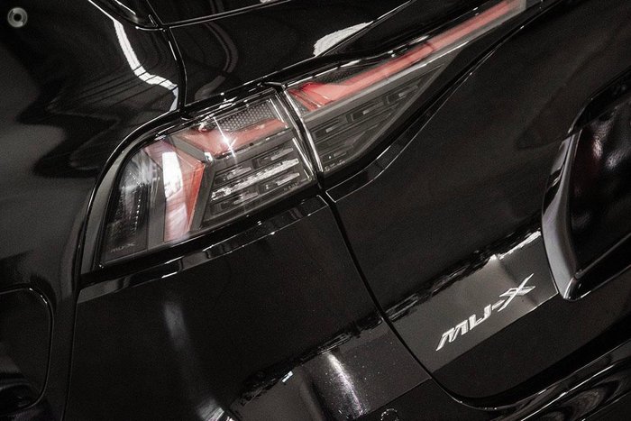 2025 Isuzu MU-X LS-T MY25.5 4X4 Dual Range Basalt Black
