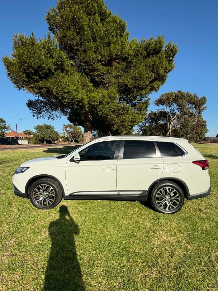 2015 Mitsubishi Outlander LS