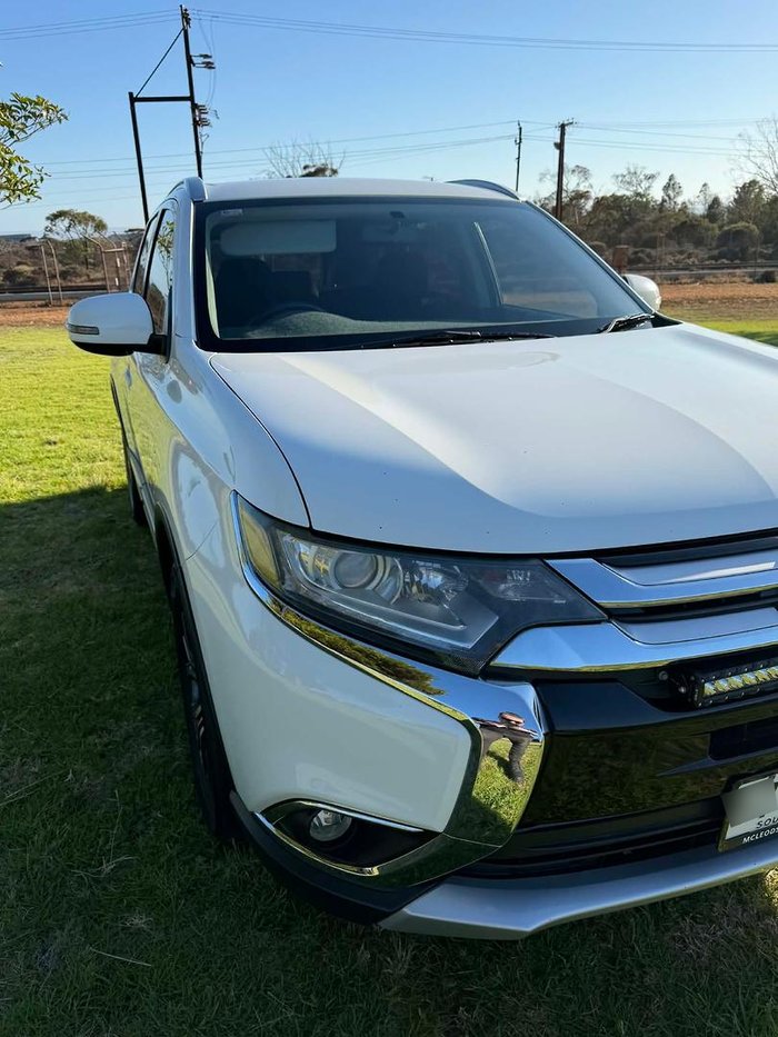 2015 Mitsubishi Outlander LS
