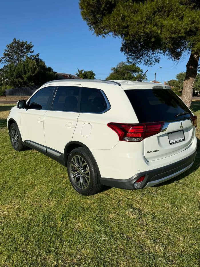 2015 Mitsubishi Outlander LS