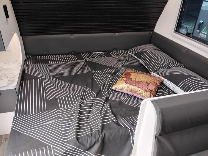 2025 New Age Caravans Road Owl 19Ft Triple Bunk Crazy Clearance Price!