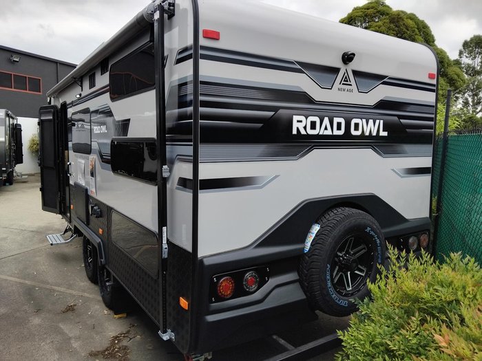 2025 New Age Caravans Road Owl 19Ft Triple Bunk Crazy Clearance Price!