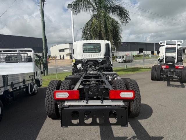 2025 Isuzu F Series FVD 170-300