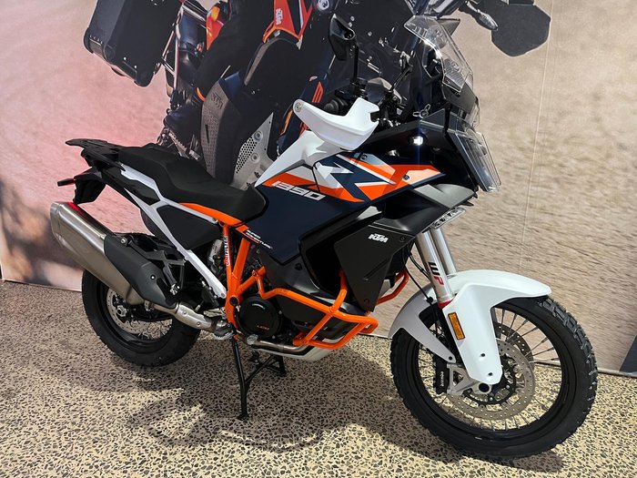2026 KTM 1390 Super Adventure R Super Adventure Orange