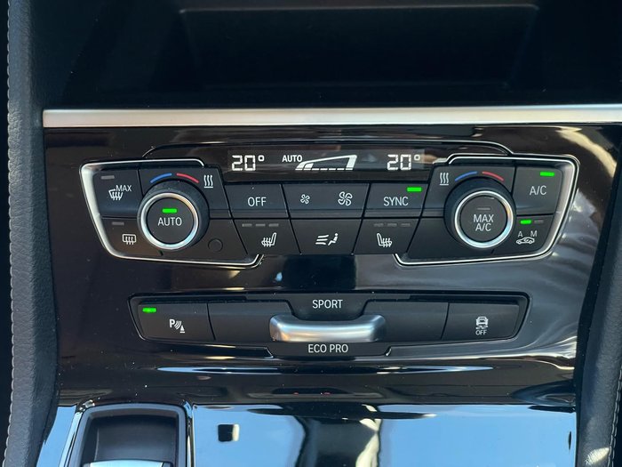 2016 BMW 2 Series 220i Luxury Line