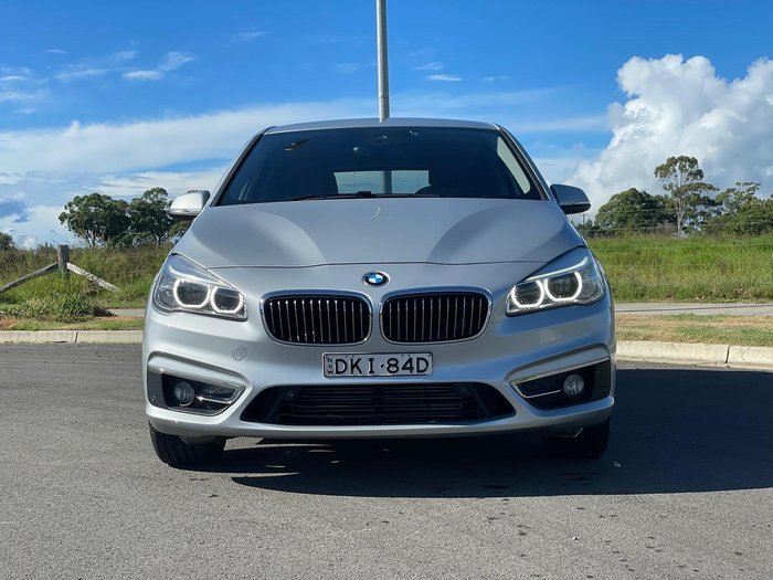 2016 BMW 2 Series 220i Luxury Line