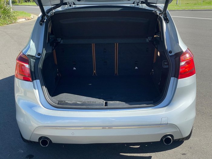 2016 BMW 2 Series 220i Luxury Line