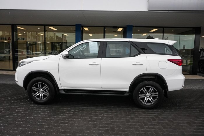 2022 Toyota Fortuner GX