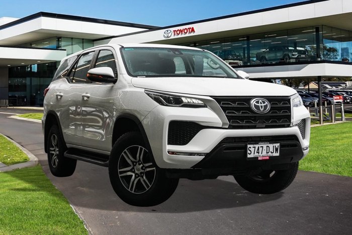 2022 Toyota Fortuner GX