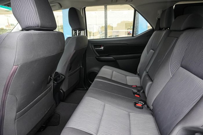 2022 Toyota Fortuner GX