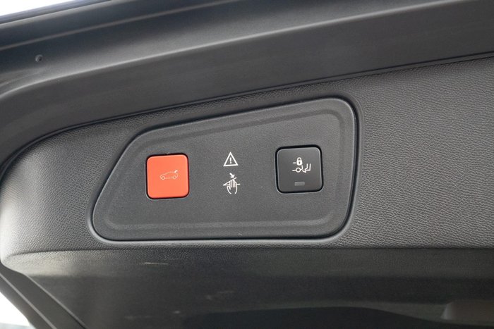 2018 Peugeot 3008 GT P84 MY18 Blue