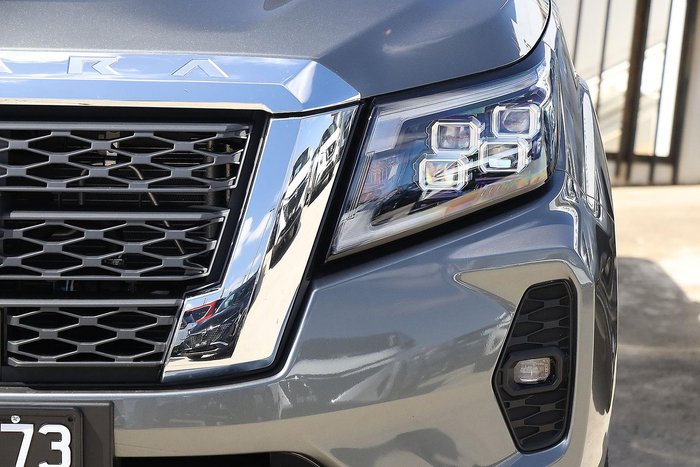 2025 Nissan Navara ST-X