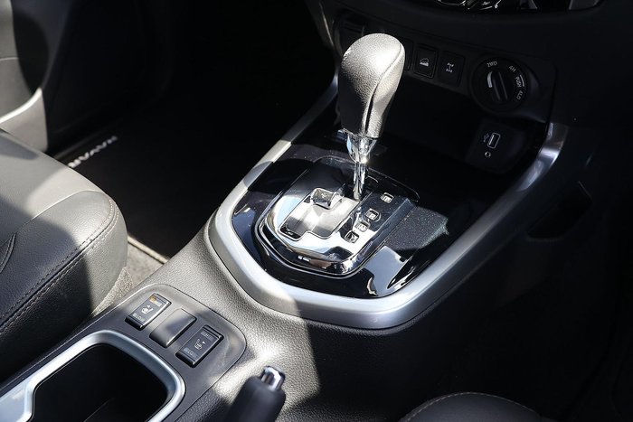 2025 Nissan Navara ST-X