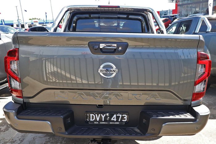 2025 Nissan Navara ST-X