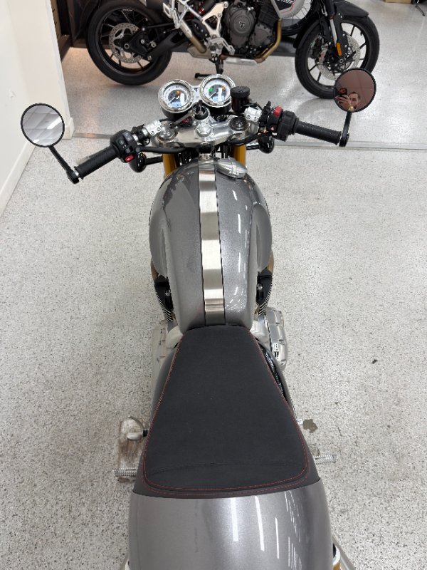 2017 Triumph THRUXTON R Silver