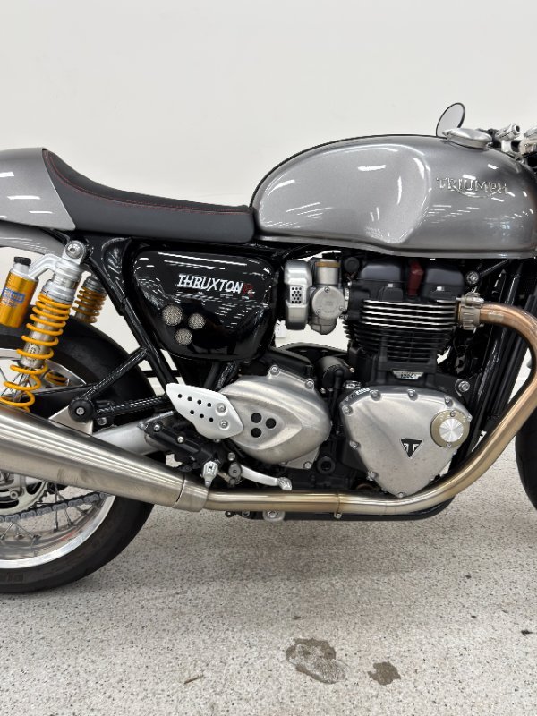 2017 Triumph THRUXTON R Silver