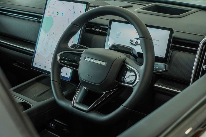 2025 Jaecoo J7 SHS Summit