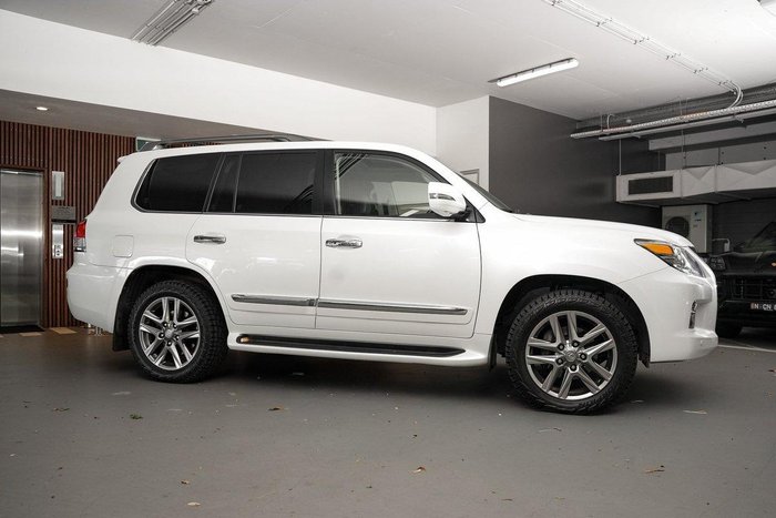 2015 Lexus LX 570
