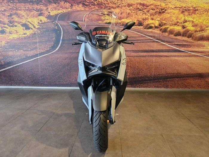 2025 Yamaha XMAX 300 V2 XMAX Silver