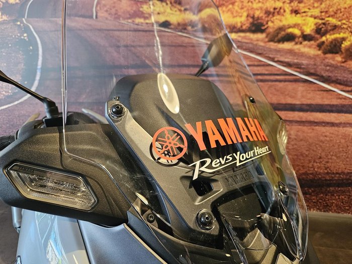 2025 Yamaha XMAX 300 V2 XMAX Silver