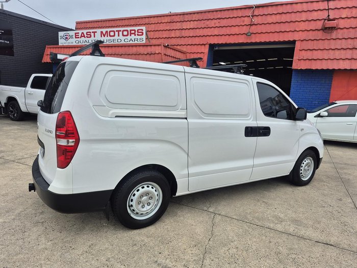 2014 Hyundai iLoad TQ2-V MY14 Creamy White