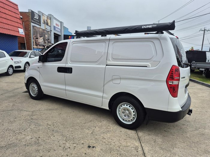 2014 Hyundai iLoad TQ2-V MY14 Creamy White