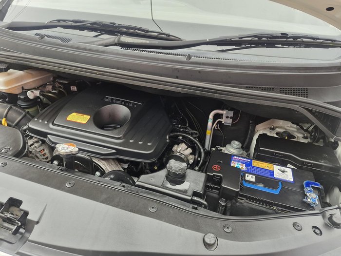 2014 Hyundai iLoad TQ2-V MY14 Creamy White