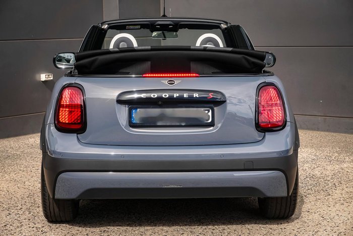 2025 MINI Cooper S Favoured