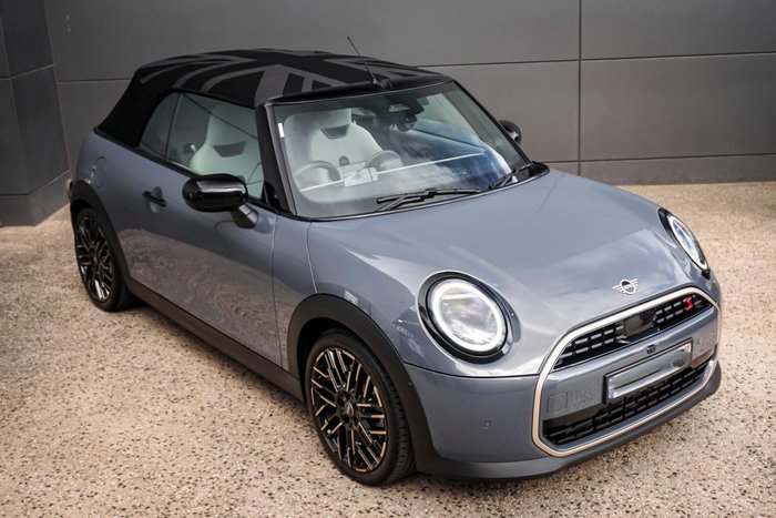 2024 MINI Cooper S Favoured