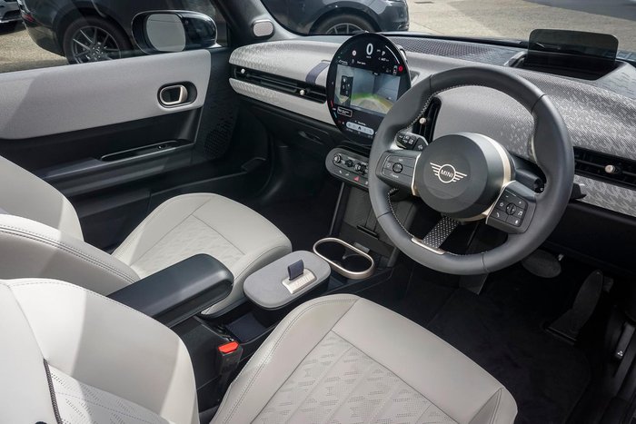 2025 MINI Cooper S Favoured