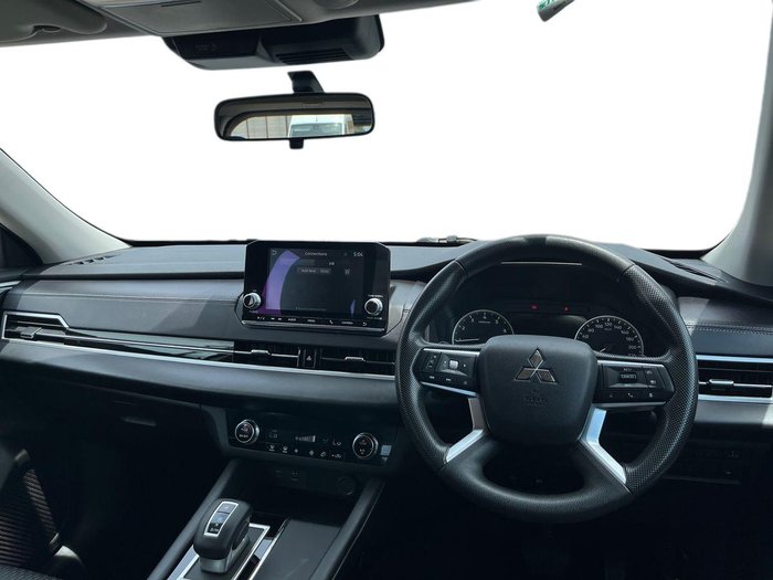 2023 Mitsubishi Outlander ES