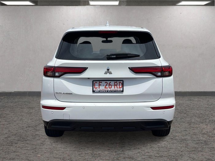 2023 Mitsubishi Outlander ES