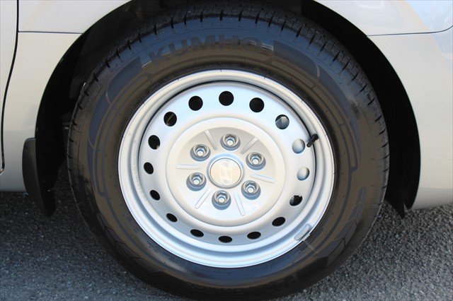 2025 Hyundai STARIA LOAD