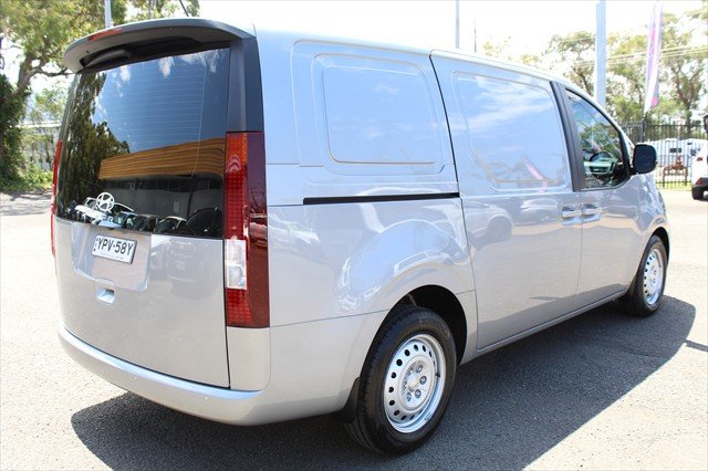 2025 Hyundai STARIA LOAD