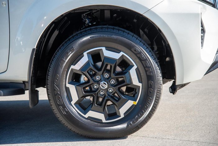 2025 Nissan Navara ST-X