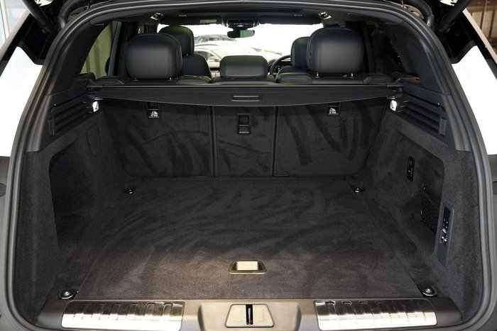 2025 Land Rover Range Rover Sport D250 Dynamic SE