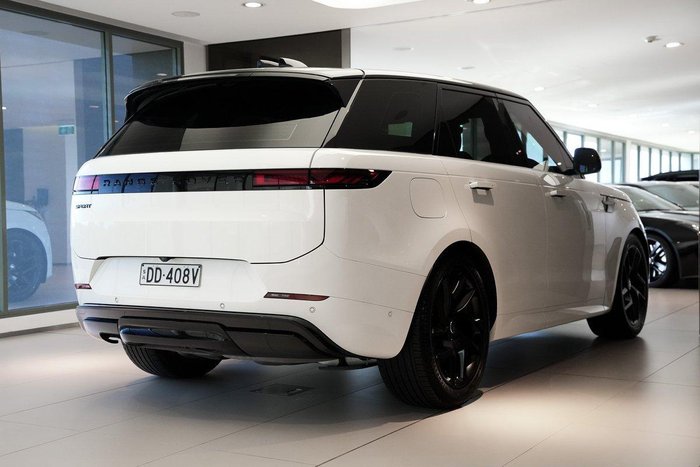 2025 Land Rover Range Rover Sport D250 Dynamic SE