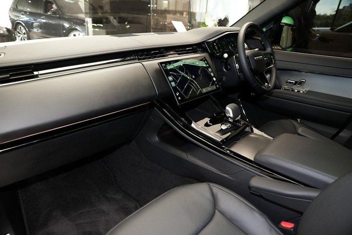 2025 Land Rover Range Rover Sport D250 Dynamic SE