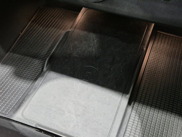 2023 Volvo XC40 Ultimate B5 Dark MY23 AWD Crystal White