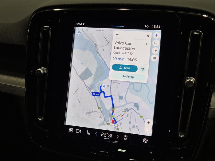 2023 Volvo XC40 Ultimate B5 Dark MY23 AWD Crystal White