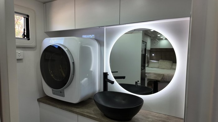 2025 Urban Caravans Skt Edition 17'10