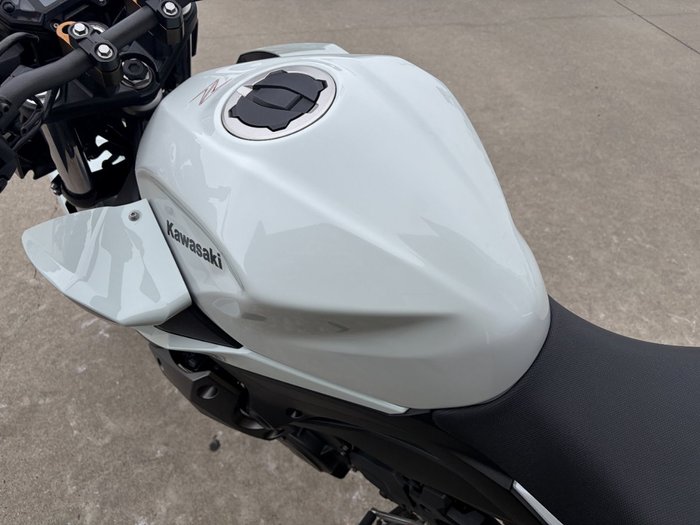 2022 Kawasaki Z400