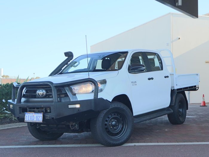 2022 Toyota Hilux SR
