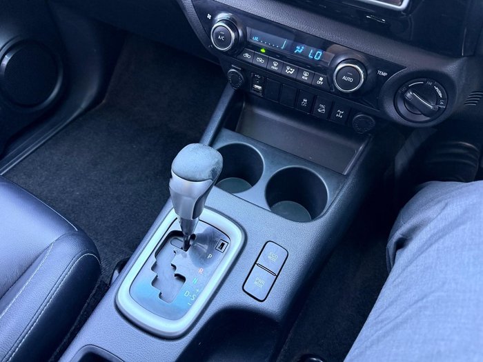 2016 Toyota Hilux SR5