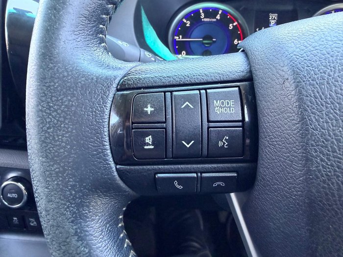 2016 Toyota Hilux SR5